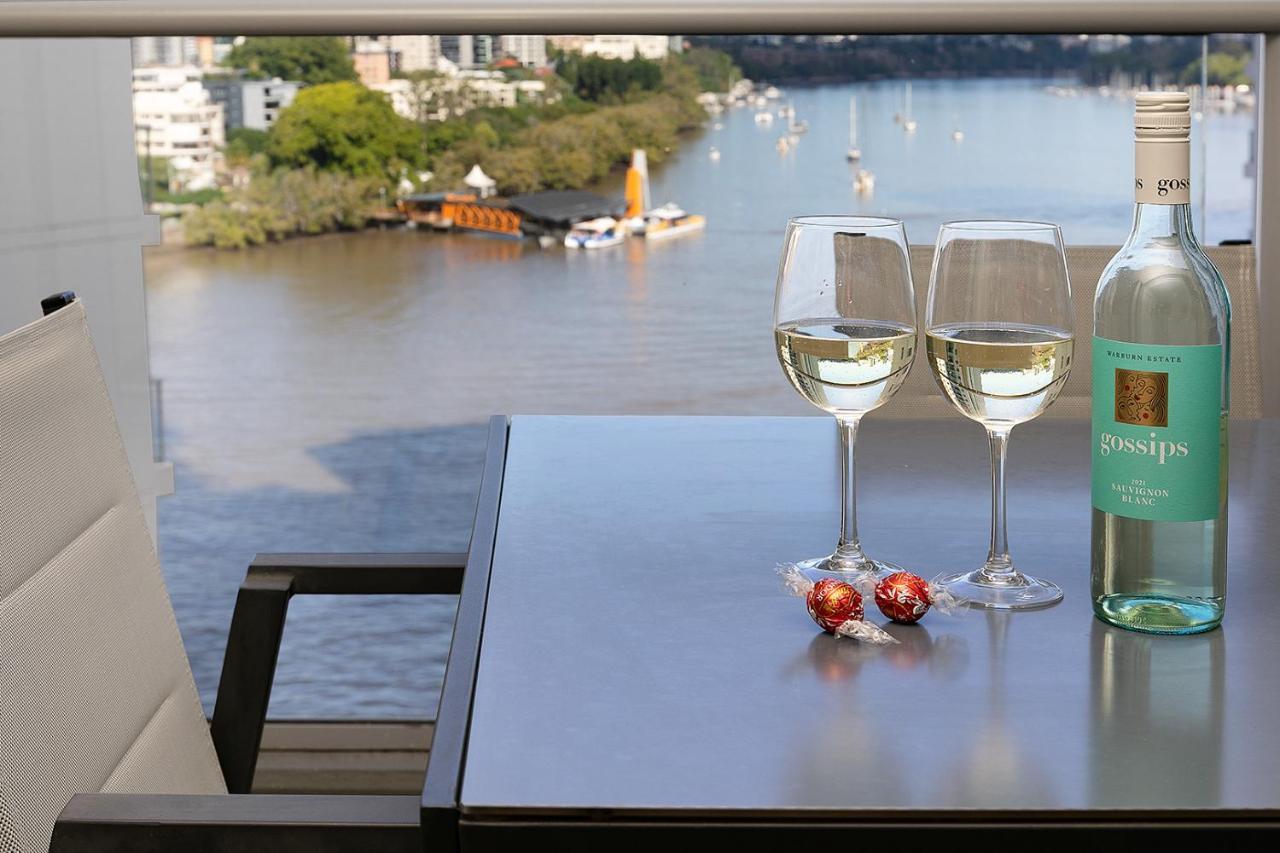 Amazing River View - 3 Bedroom Apartment - Brisbane Cbd - Netflix - Fast Wifi - Carpark Exterior foto